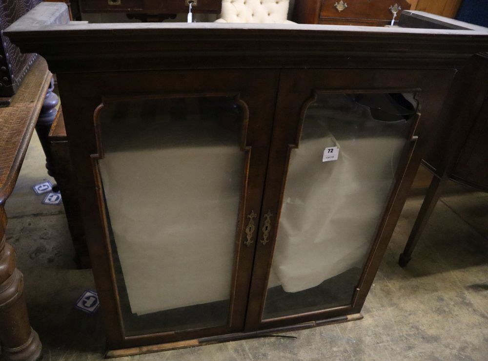 An early 18th century walnut bookcase top, width 100cm height 99cm